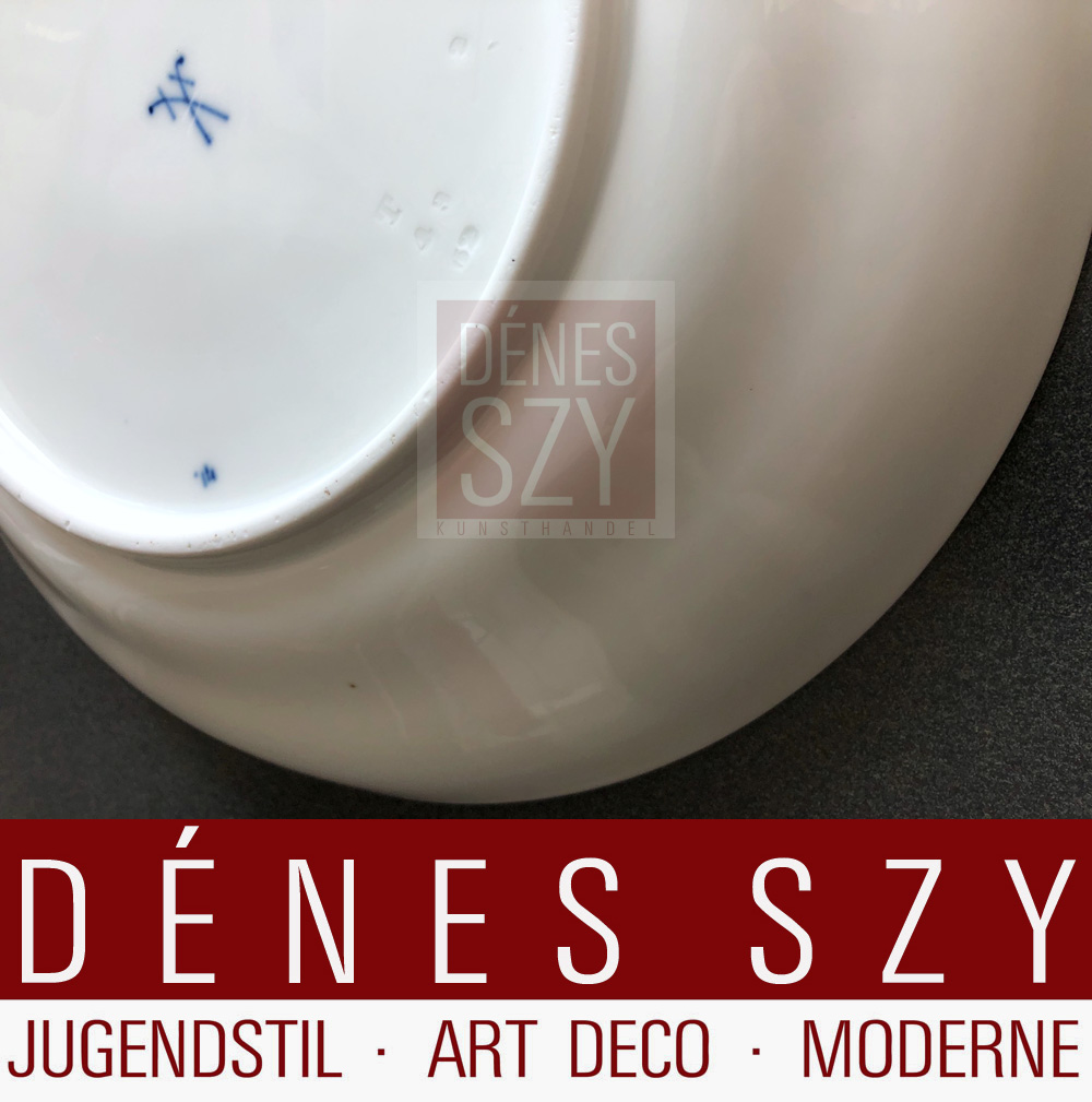 ciotola tonda in porcellana liberty di Meissen decoro arnica