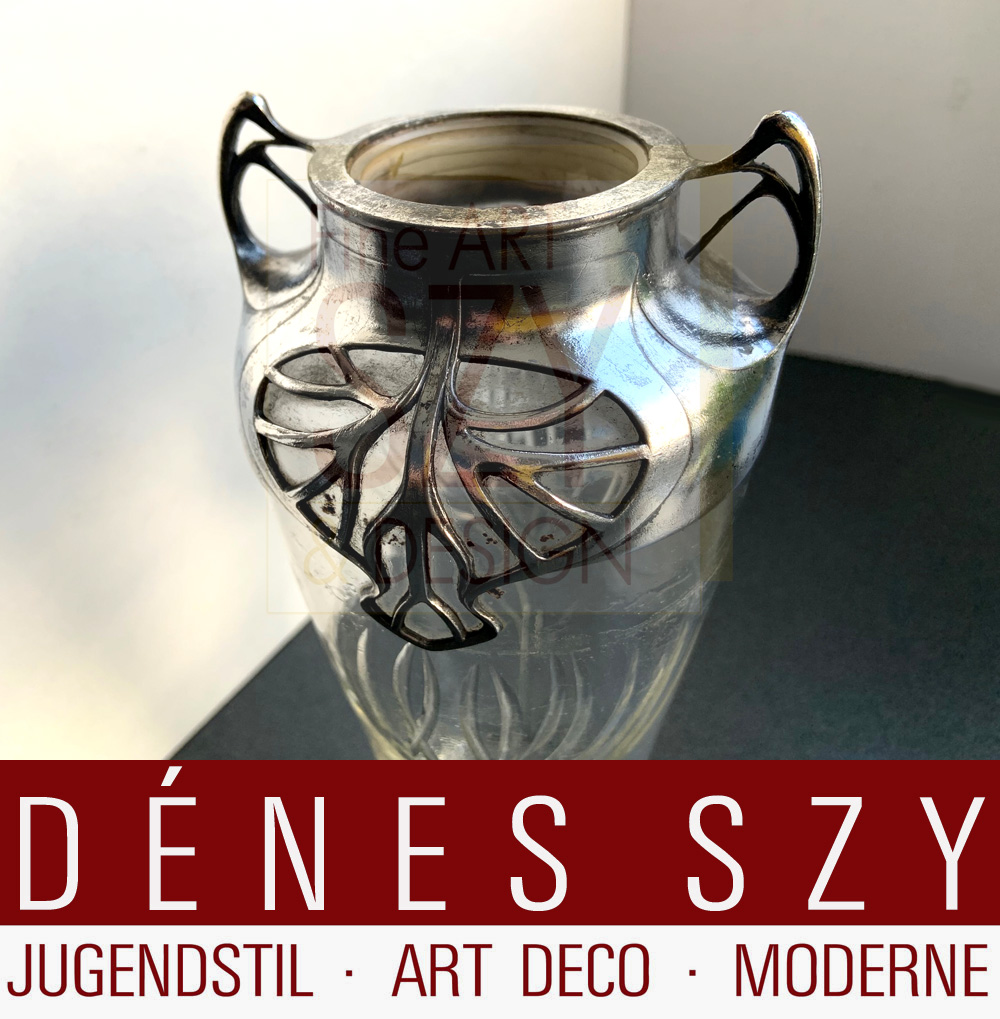 Vaso Art Nouveau a due manici # 2416, ORIVIT vaso Art Nouveau in peltro, Esecuzione: Orivit AG, Coeln-Braunsfeld intorno al 1904, Germania, Metallo Orivit, peltro argentato, cristallo