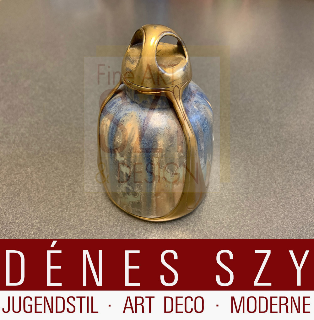 Scatola da tè Art Nouveau con metallo placcato oro e ceramica # 887, Esecuzione: “Osiris” Walter Scherf & Co., Norimberga Germania intorno al 1900/04 et Vilmos Zsolnay, Pecs Ungheria