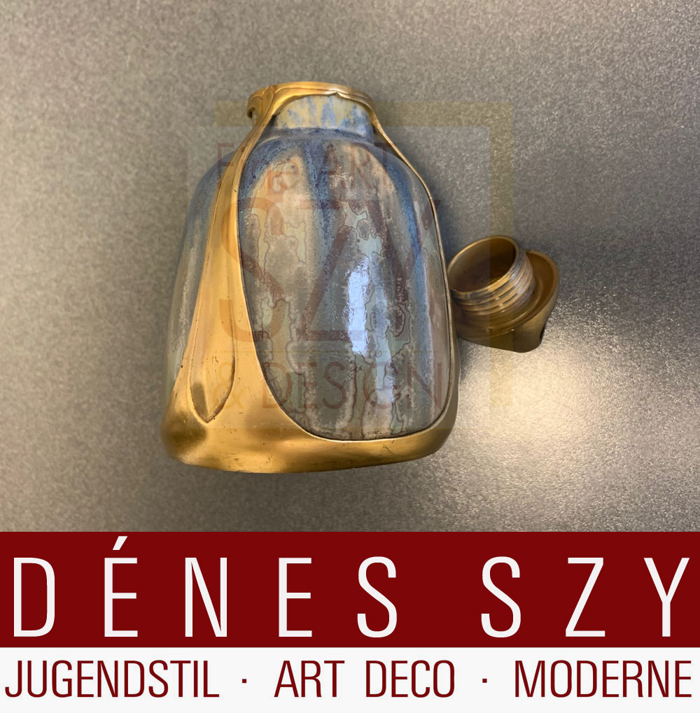 Scatola da tè Art Nouveau con metallo placcato oro e ceramica # 887, Esecuzione: “Osiris” Walter Scherf & Co., Norimberga Germania intorno al 1900/04 et Vilmos Zsolnay, Pecs Ungheria