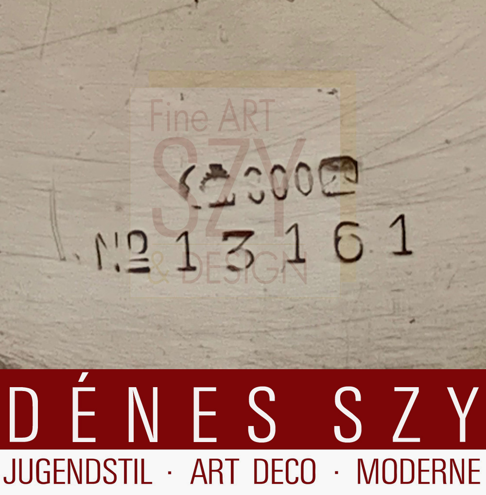 Caffettiera dal servizio 13161, Argento tedesco Art Déco, Disegno: Paula Straus 1928 (Stoccarda 1894-1943 Auschwitz), Esecuzione: P. Bruckmann & Söhne, Heibronn, argento 800, eseguito dal 1928