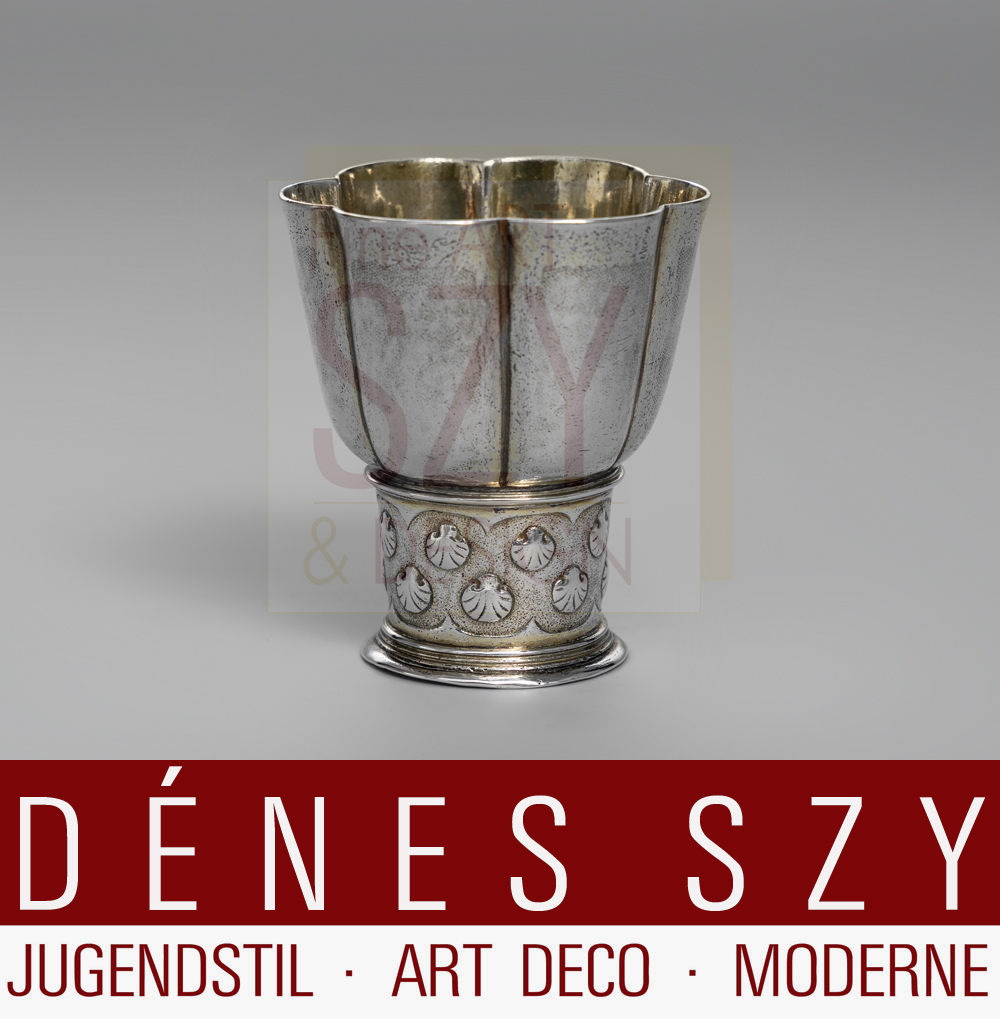 Augsburger Silber Glockenbecher, Römer, mit zarter originaler Feuervergoldung, Meistermarke: DF für Daniel Frey (um 1588-1632), Stadtmarke: Augsburg 1613-15, löthiges Silber