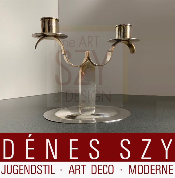 Paio di candelabri in argento Art Deco Bauhaus a due braccia, Design ed esecuzione: Lipsia anni '20, argento 800, delicata doratura residua