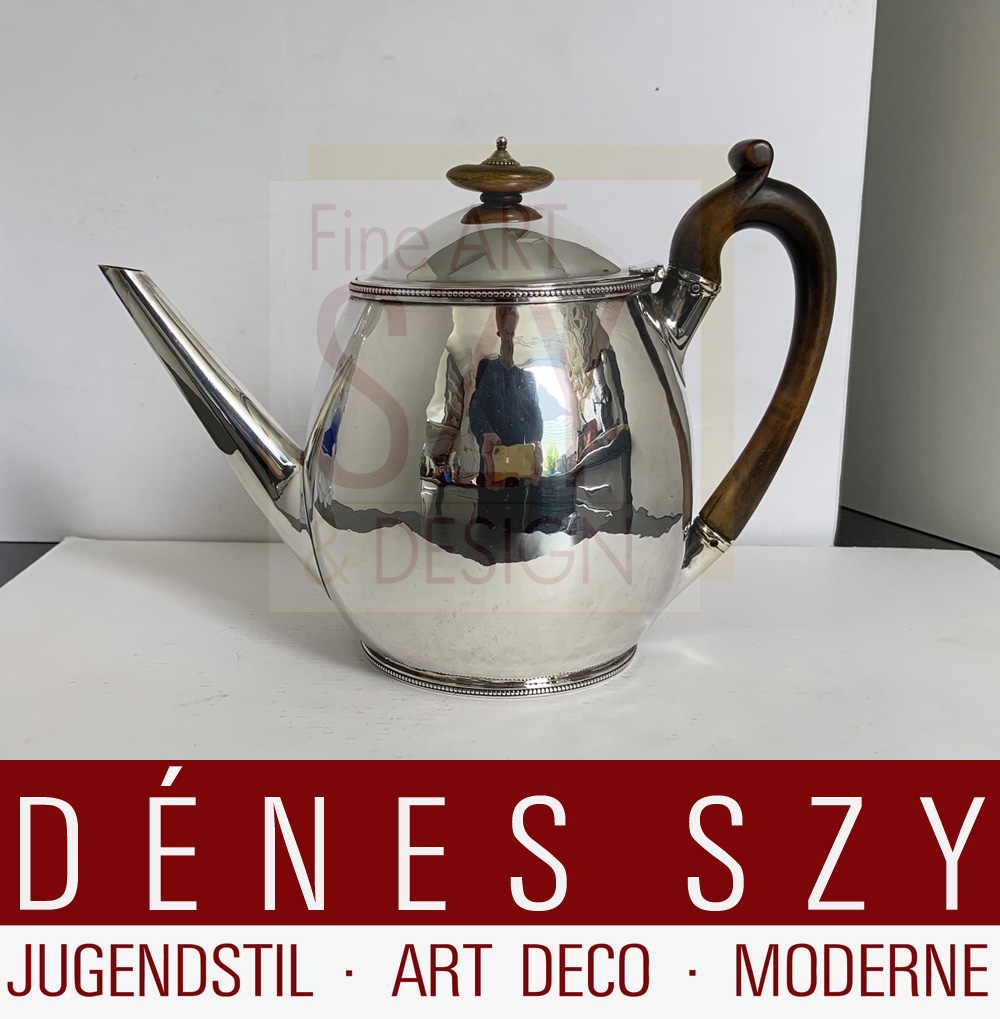 Teiera in argento dalla classica forma a pera, Esecuzione: Thomas Chawner, Londra 1786, Inghilterra, argento sterling 925, probabilmente pomo e manico in legno pregiato