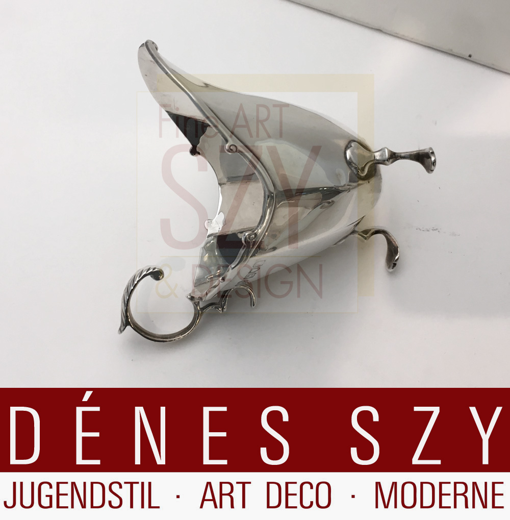 Teiera con crema e zuccheriera, Design ed esecuzione: Edward and Sons, Glasgow, Londra 1898, argento sterling 925