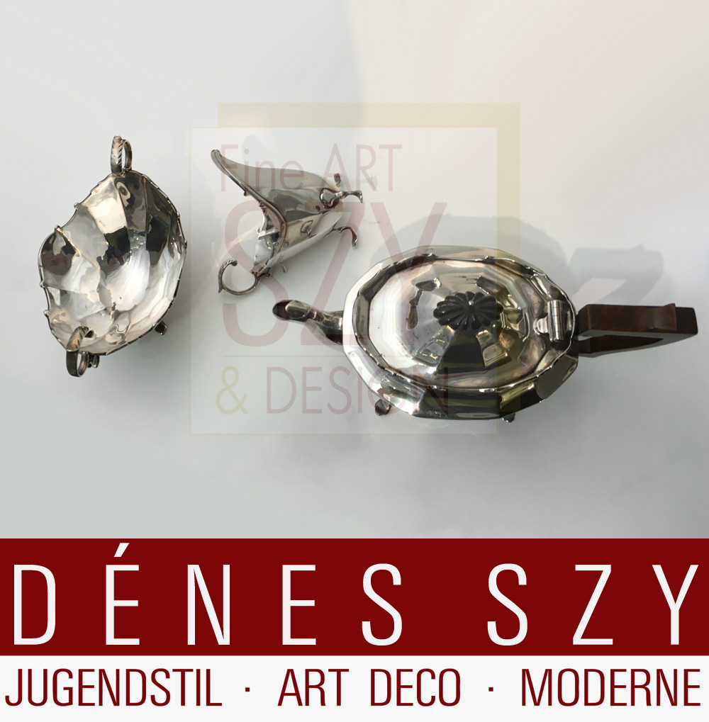 Teiera con crema e zuccheriera, Design ed esecuzione: Edward and Sons, Glasgow, Londra 1898, argento sterling 925