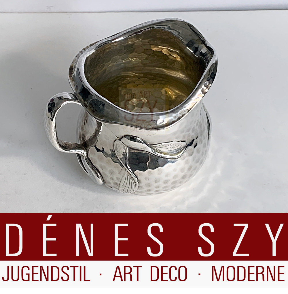 Tiffany mixed Metal, Jugendstil Kanne mit Hammerschlag dekor, Ahornblatt und Frucht Applikation, Silber 925, teilvergoldet