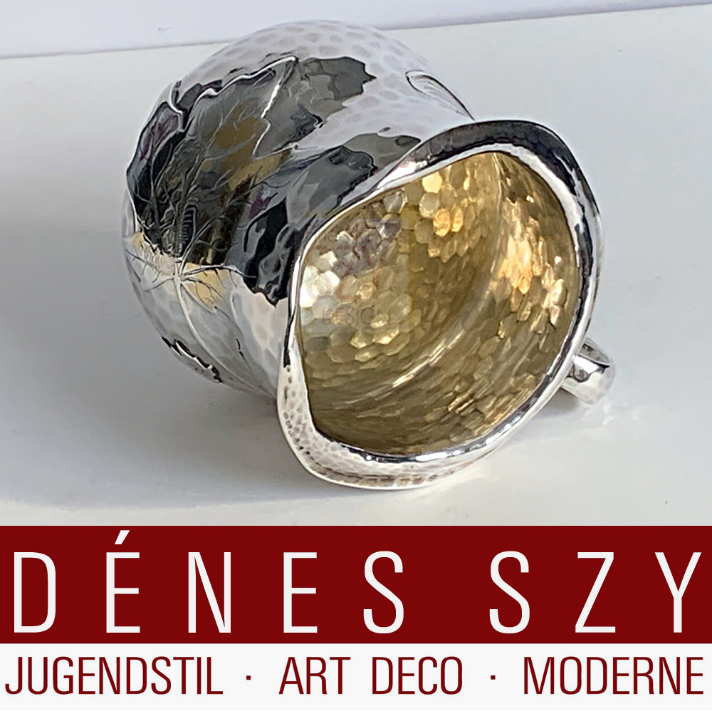Tiffany mixed Metal, Jugendstil Kanne mit Hammerschlag dekor, Ahornblatt und Frucht Applikation, Silber 925, teilvergoldet