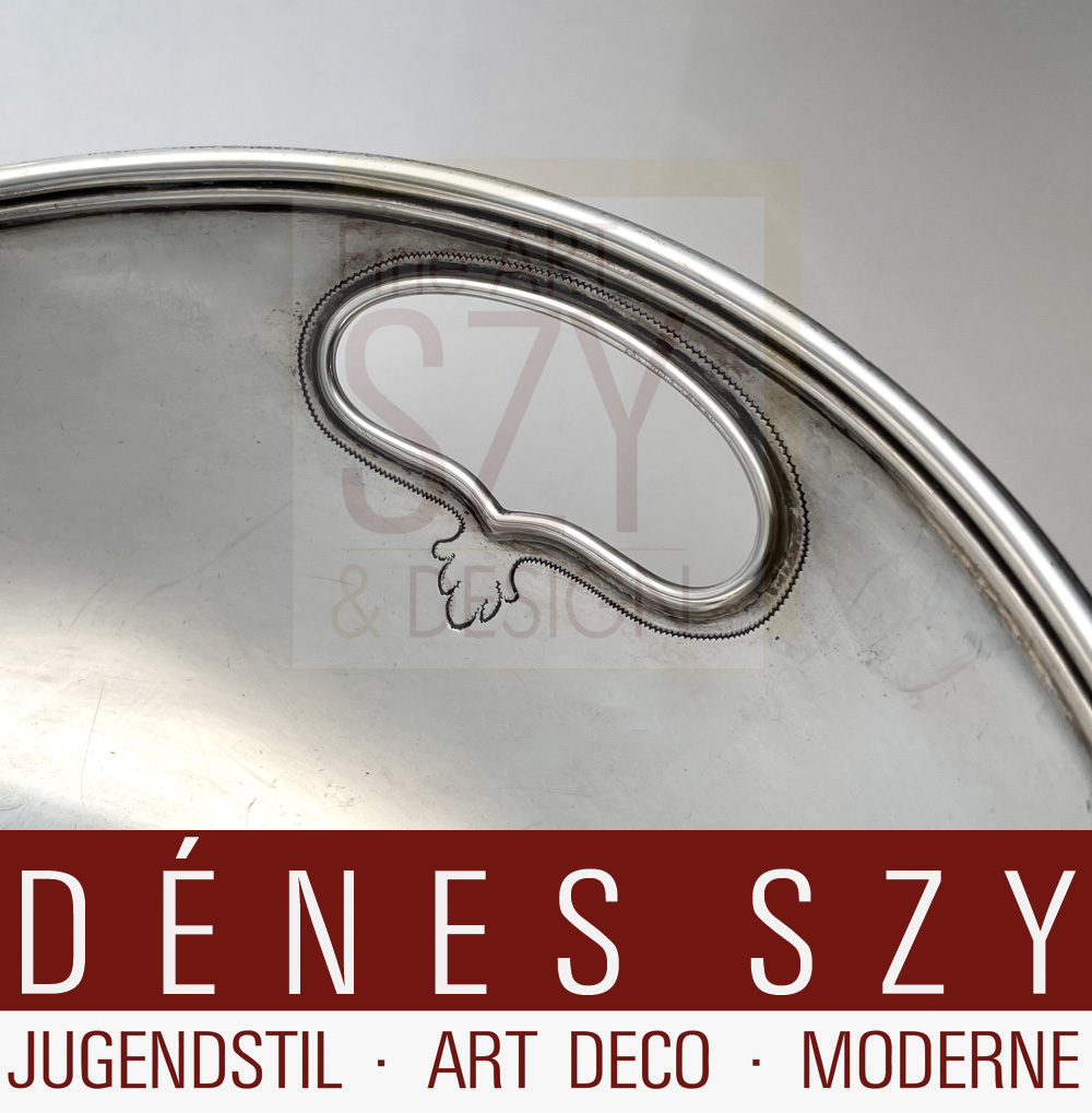 Biscottiera ovale in argento sterling con due manici, Motivo: modello 17066 E 1907/08, Esecuzione: Tiffany and Co. New York 1907-47, argento sterling