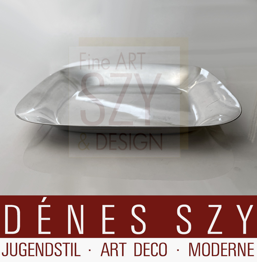 Ciotola quadrata in argento sterling, vassoio, Motivo: modello 23729 1950/51, Esecuzione: Tiffany and Co. New York XX secolo, argento sterling