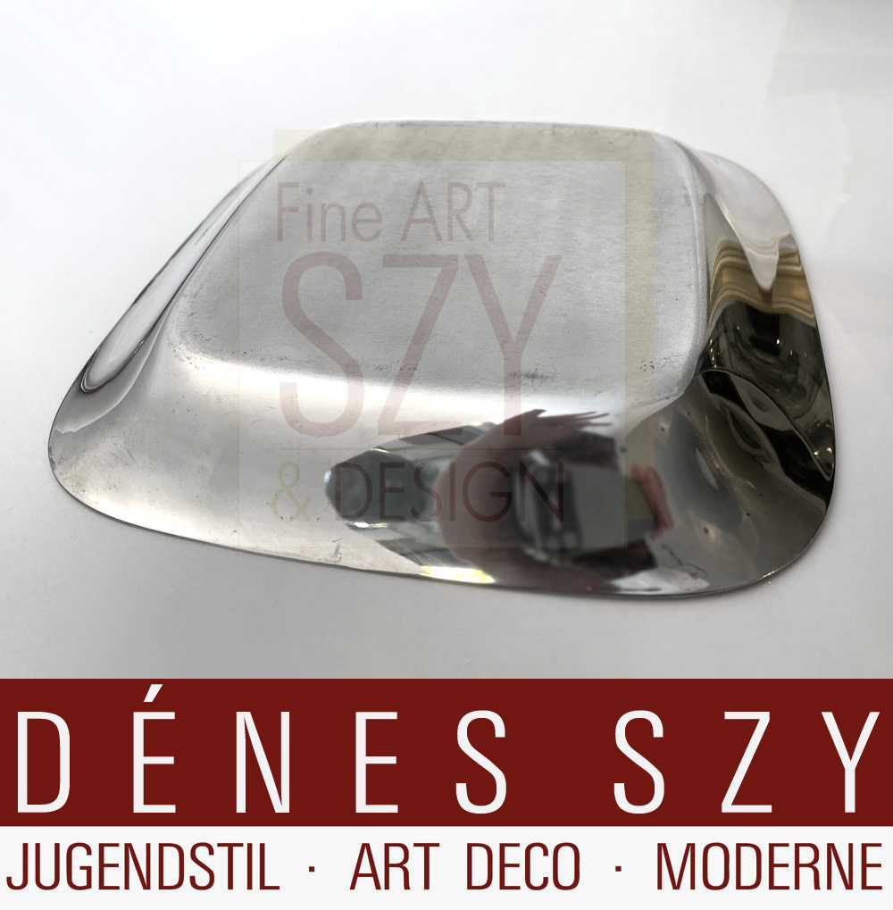 Ciotola quadrata in argento sterling, vassoio, Motivo: modello 23729 1950/51, Esecuzione: Tiffany and Co. New York XX secolo, argento sterling