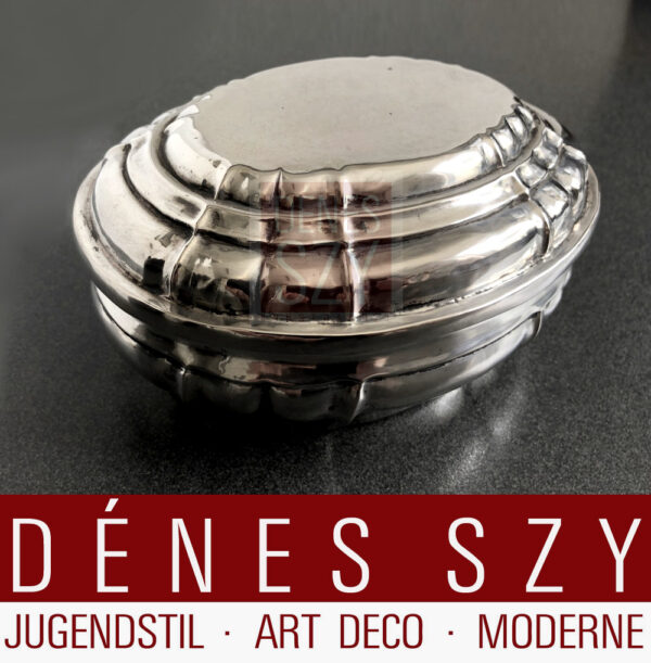 Scatola con coperchio in argento Barocco Vienna 1739