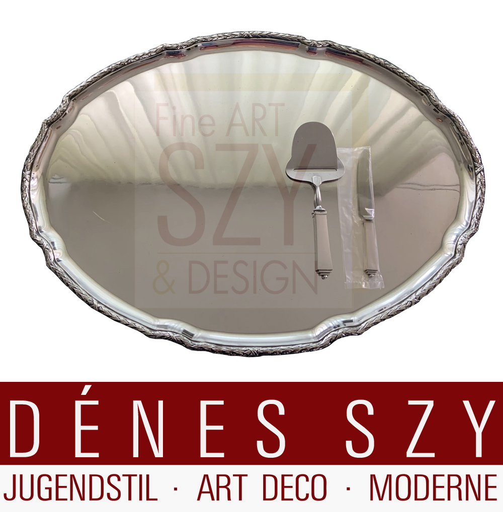 Vassoio in argento Art Déco con motivo a legamento crociato circolare, Design ed esecuzione: Wolfers Freres, Bruxelles Belgio prima del 1934, argento 800