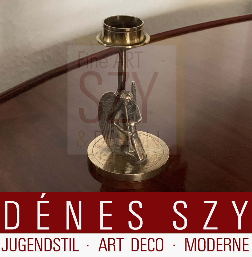 Candeliere dell'orchestra degli angeli - suonatrice con piffero, Design ed esecuzione: Herbert Zeitner, Lüneburg Germany 1940s, Argento 925 placcato oro