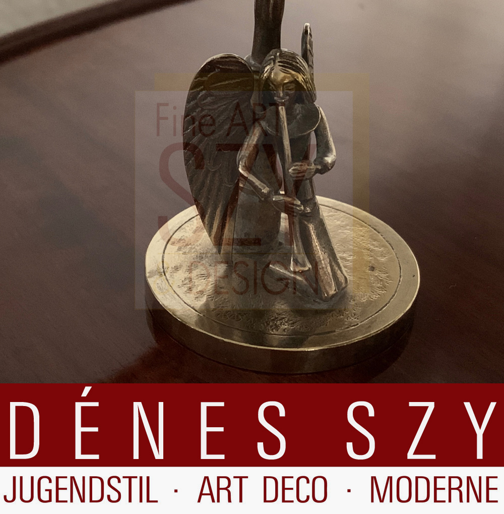 Candeliere dell'orchestra degli angeli - suonatrice con piffero, Design ed esecuzione: Herbert Zeitner, Lüneburg Germany 1940s, Argento 925 placcato oro