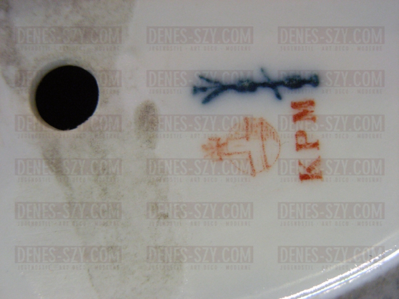 KPM Royal Berlin, Art Nouveau porcelain figure Japanese lady