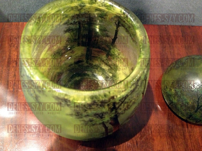 Daum Nancy French Art Nouveau Egg Shaped box, summer scene