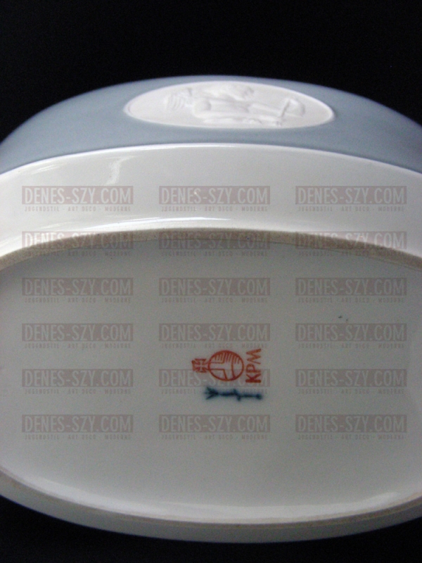 KPM Royal Berlin Design Schuetz Petri Arkadia pattern biscuit box Gray