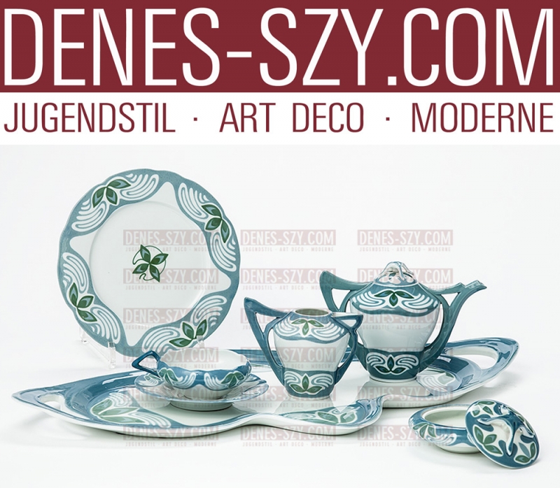 tazza da te in porcellana di Meissen epoca liberty decoro di trifoglie