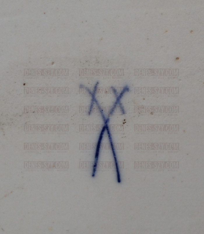 MEISSEN Tablett, Krokusmuster KONRAD HENTSCHEL ca. 1900