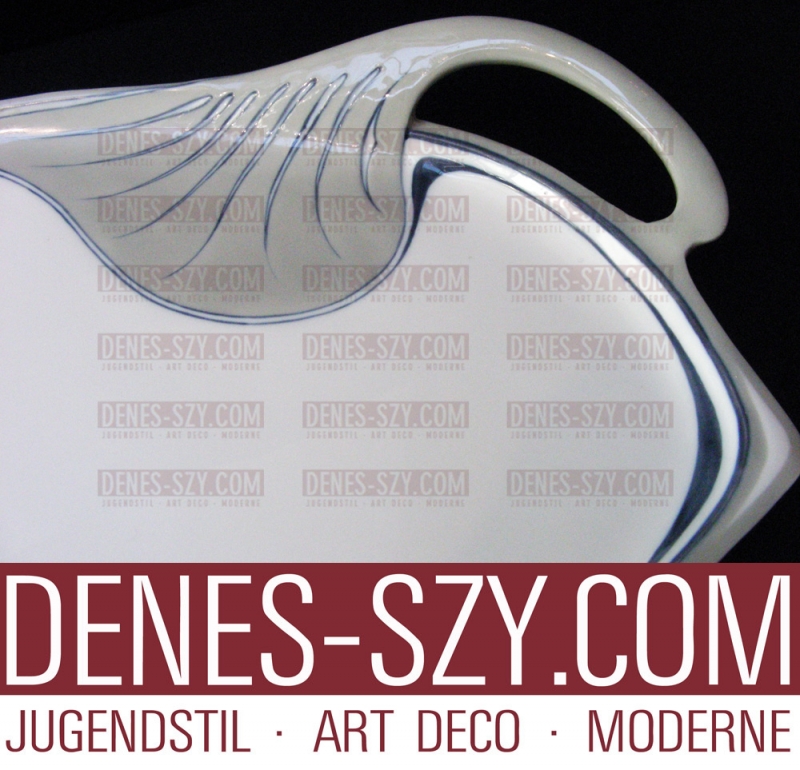 plateau à deux poignées, Porcelaine Art Nouveau de Meissen, Motif 'Saxonia', Design: Otto Eduard Voigt 1904, Exécution: Meissen, Allemagne vers 1904-10
