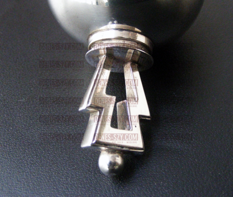 campanella da tavolo 174 in argento Sterling di Georg Jensen collezione piramide