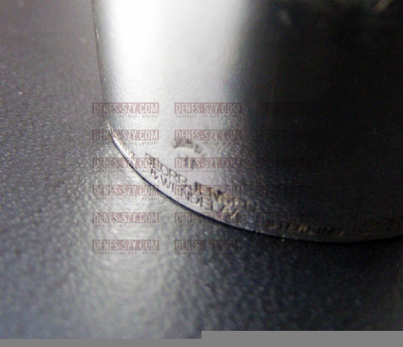 campanella da tavolo 174 in argento Sterling di Georg Jensen collezione piramide