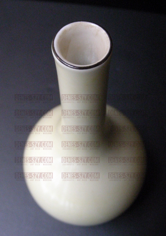 KPM BERLIN PORZELLAN, Vase / Blumenflasche, um 1955