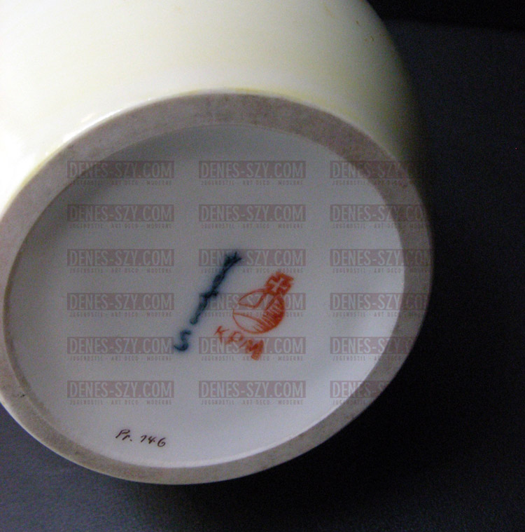 Vase de fleurs, Design: Trude Petri 1935 (forme), Exécution: KPM Berlin, usine Selb, Allemagne