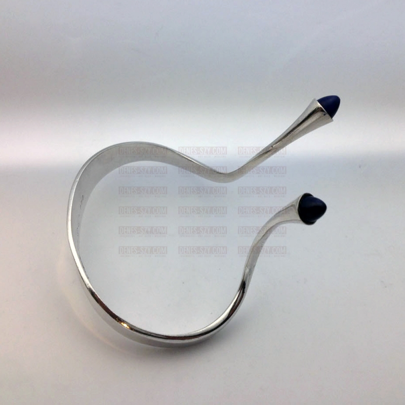 Bracelet #244, Conception: Bent Gabrielsen, vers 1972, Exécution: Georg Jensen Silversmith's, Copenhague, Danemark, argent sterling