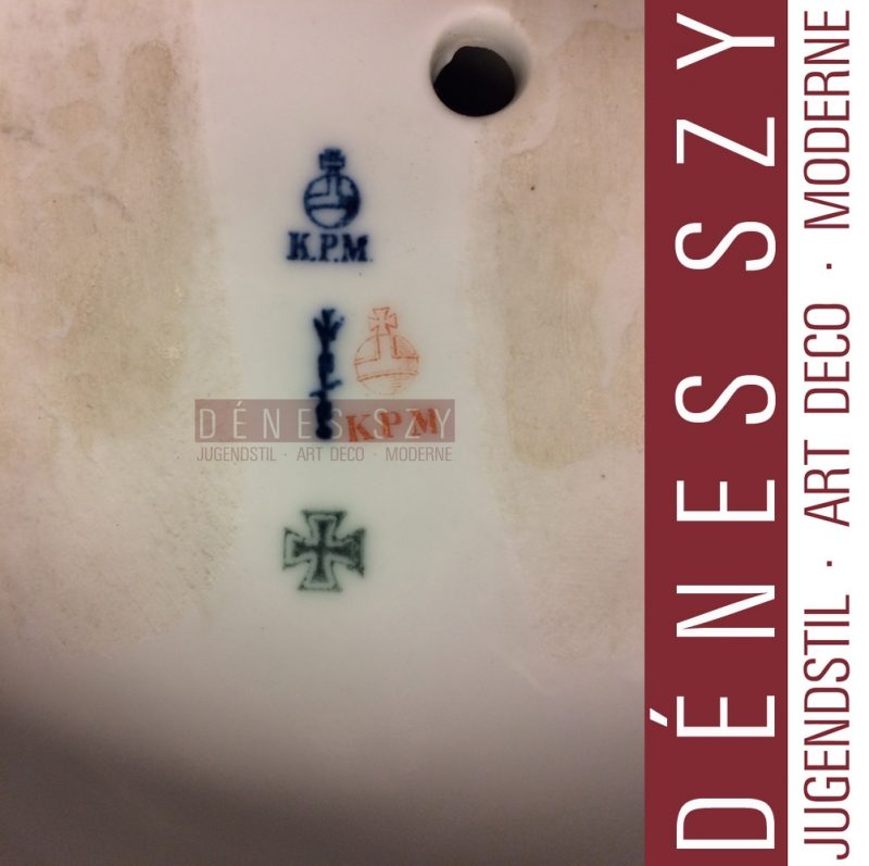 HOCHZEITSZUG ++ KPM Berlin Porzellanfigur Griechinnen, A. AMBERG