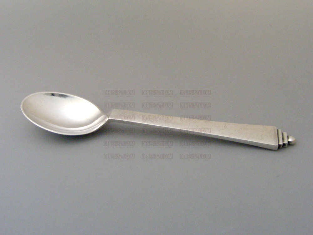 Cuillère à moka pyramide Georg Jensen couverts en argent