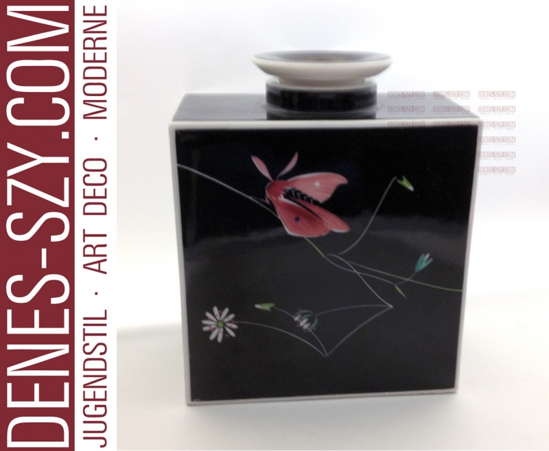 KPM Berlin porcelain Urbino tea caddy, box moth Möckel