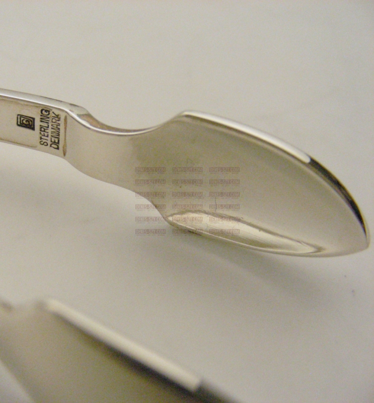 posate argento di Georg Jensen collezione piramide mollette da zucchero