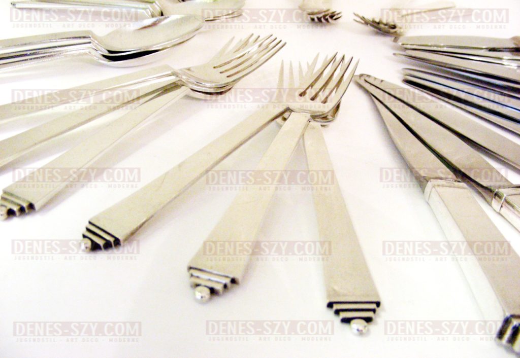 posateria argento di Georg Jensen collezione piramide per 6 persone