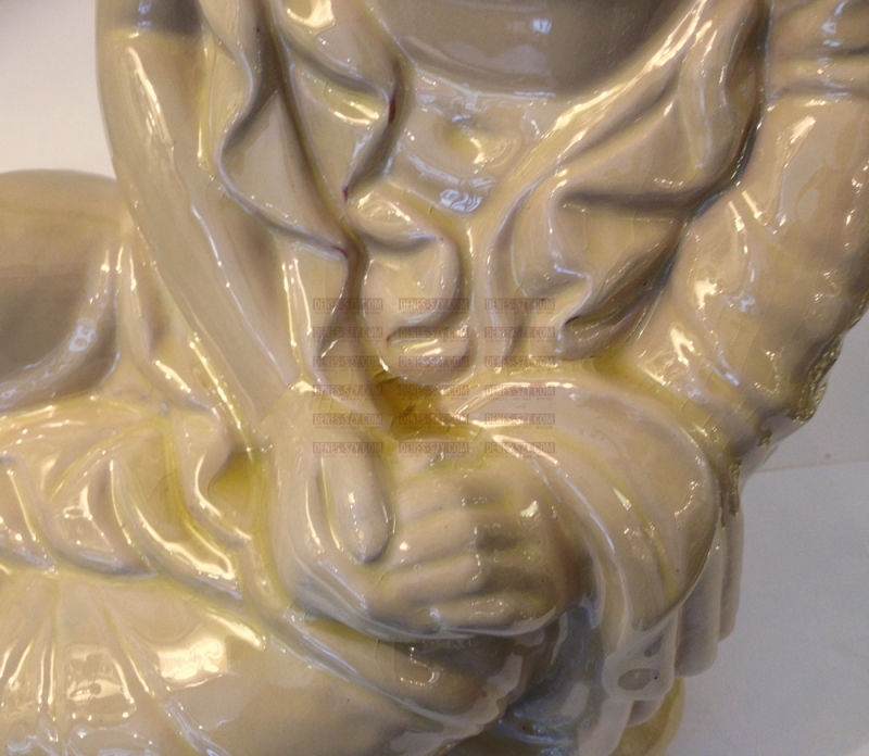 Bernhard Hoetger figura maiolica La Mite. Colonia degli artisti a Darmstadt, Germania