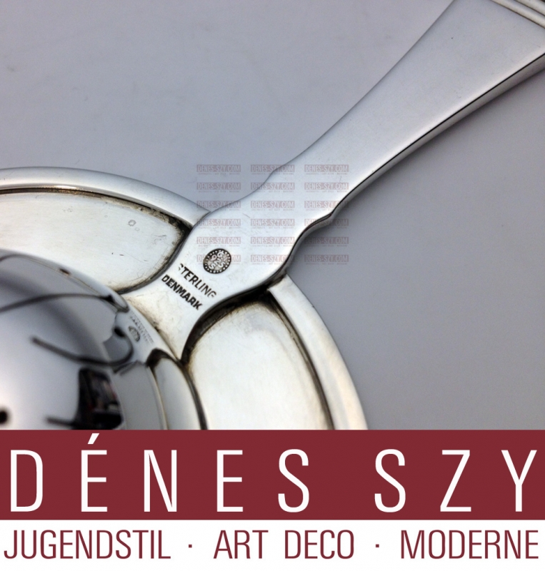 posate argento di Georg Jensen collezione piramide colino