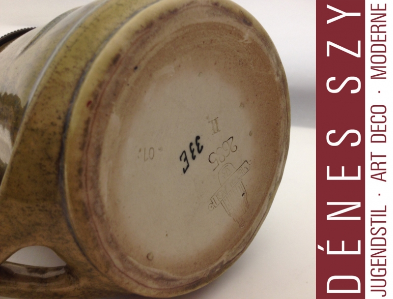 Chope à bière en grès cérame Art Nouveau # 2685 avec couvercle en étain, Céramique Art Nouveau allemande, Conception: Richard Riemerschmid 1900, Exécution: Villeroy et Boch, Mettlach vers 1900/02