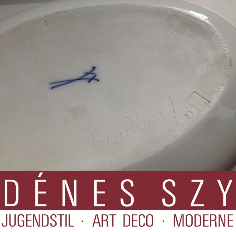 Meissen Art Nouveau porcelain tureen whiplash pattern in gold