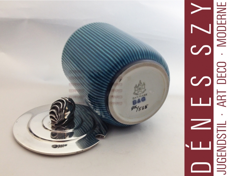 Rare pot de confiture en porcelaine Georg Jensen, Bing & Grondahl avec couvercle en argent sterling # 4006, Exécution: Georg Jensen Silversmithy Copenhague Danemark 1933-44, Argent sterling et porcelaine par Bing & Grondahl