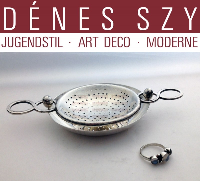 Passoire à thé, Argent art déco allemand, Conception: Paula Straus des années 1920, Exécution: Bruckmann & Soehne Heilbronn, Allemagne