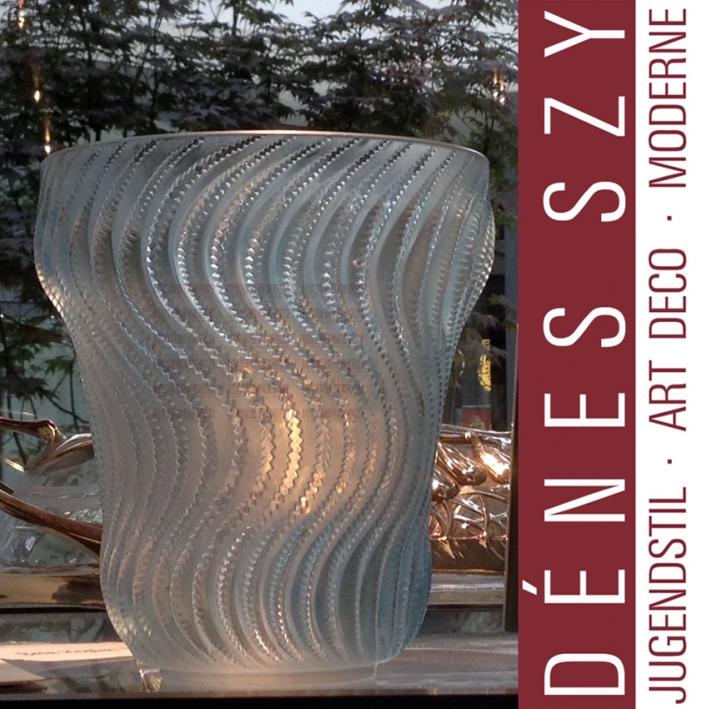 Lalique France Vase ACTINIA, 1934 RENE LALIQUE