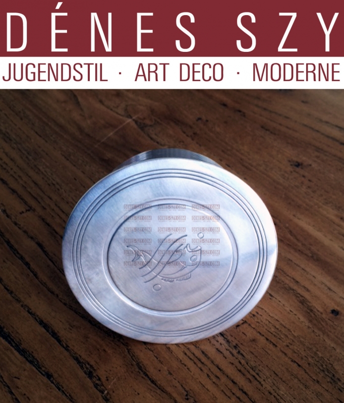 Boîte à caviar, boîte avec couvercle 705, Conception: Sigvard Bernadotte vers 1931, ART DECO, Exécution: Georg Jensen orfèvres, Copenhague Danemark 1925-32, SOLV - argent 925