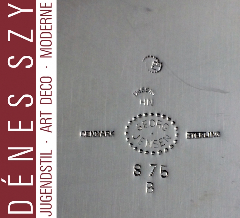 teiera in argento Sterling di Georg Jensen collezione piramida