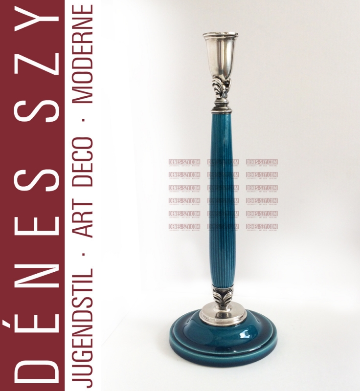 Georg Jensen, Bing et Grondahl, chandeliers en argent et porcelaine, chandelier 4001, Création: Harald Nielsen, Exécution: Georg Jensen, Orfèvrerie Copenhague Danemark 1933-44, Argent sterling et porcelaine faits à la main