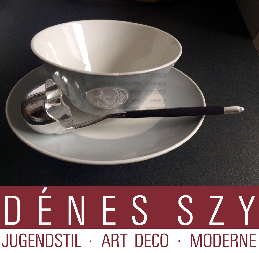 KPM Royal Berlin Design Schuetz Petri Arkadia gravy boat 1950s pale gray