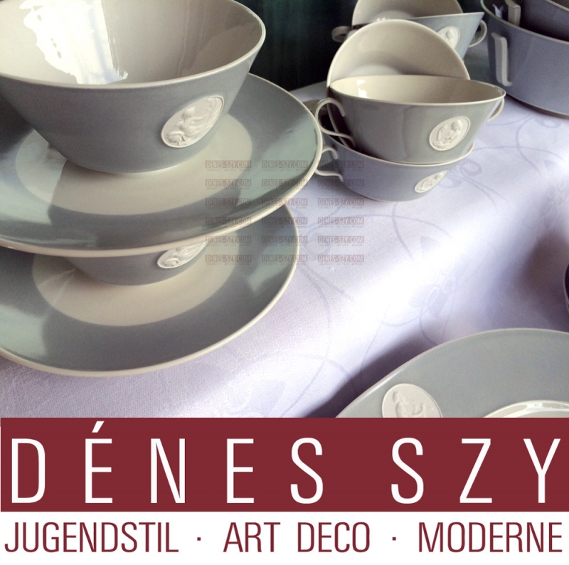 KPM Royal Berlin Design Schuetz Petri Arkadia gravy boat 1950s pale gray