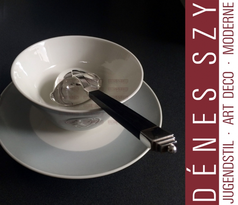 KPM Royal Berlin Design Schuetz Petri Arkadia gravy boat 1950s pale gray