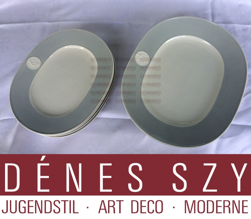 Assiette ovale avec médaillon "Faune", Service en porcelaine, motif 'Arkadia' en gris, Design: Trude Petri avec médaillons par Siegmund Schütz 1938, Exécution: KPM Berlin, Allemagne