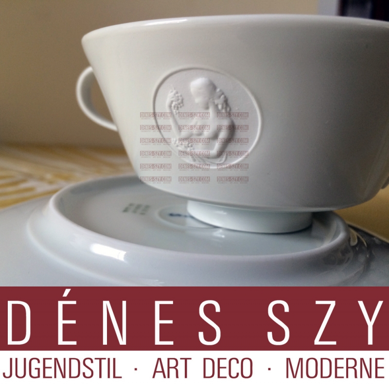 tazza da zuppa in porcellana di KPM Berlino modello Arkadia versione grigia